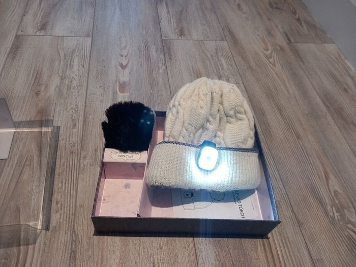 Ladies Hat