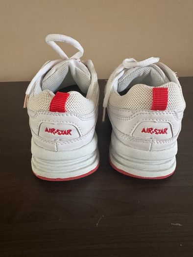 White trainers, size 38