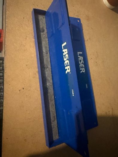 Laser magnetic socket holders