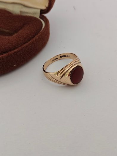 9ct Gold Ring - Size O - Fully Hallmarked