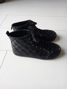 Girls shoes