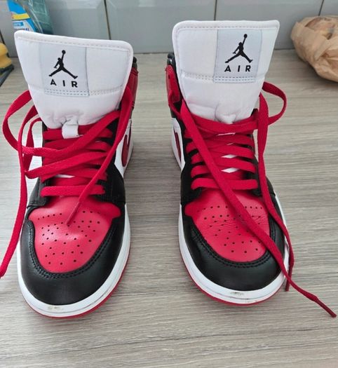 nike jordans