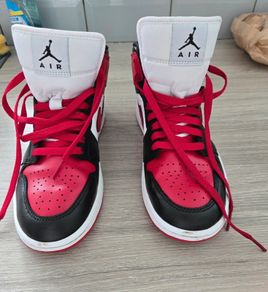 nike jordans