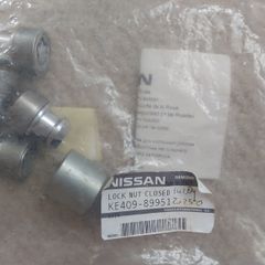Nissan Lock Nut Set