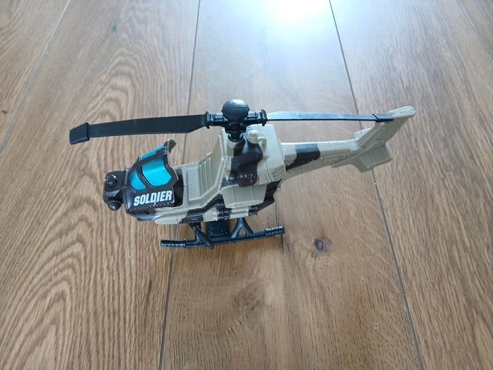 toy helicopter