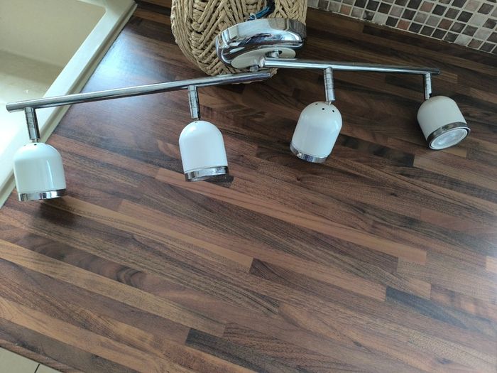 Ceiling spotlights