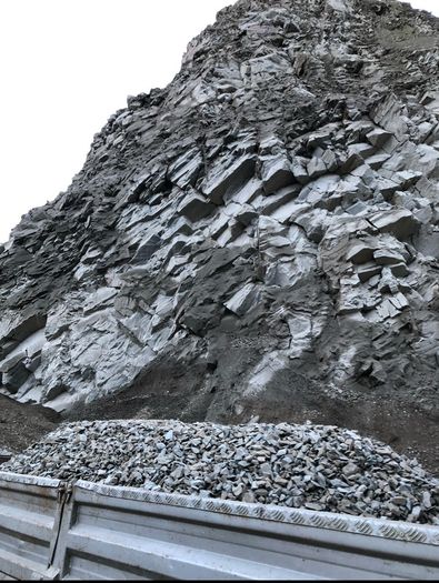 sand,stone,topsoil,pebble,gravel,stone