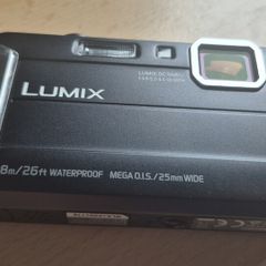 Panasonic Lumix DMC-FT30 Underwater camera