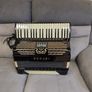 Bugari 285 Gold Midi Accordion Image 4