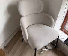 Off white boucle chair
