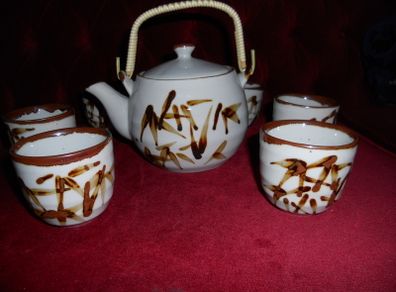 Vintage Vietnames Tea Set. Complete 7 peice