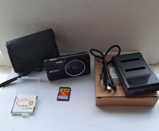 Sony Cybershot DSC-W570 Digital Camera