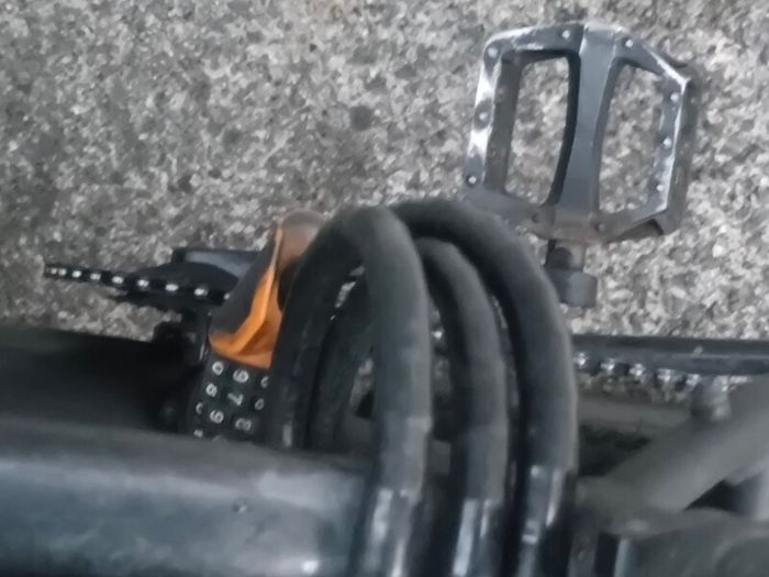 Carerra Vengeance (Medium) + Halfords Combination Lock