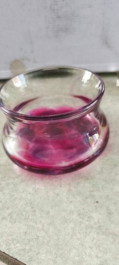 MingarWalker glassblowing A beautiful bowl that can  a serving bowl and a dessert bowl. The shape is quite tight and the pattern gives an organic feel. be used