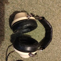 Vintage Toshiba HR 50 8 ohm headphones