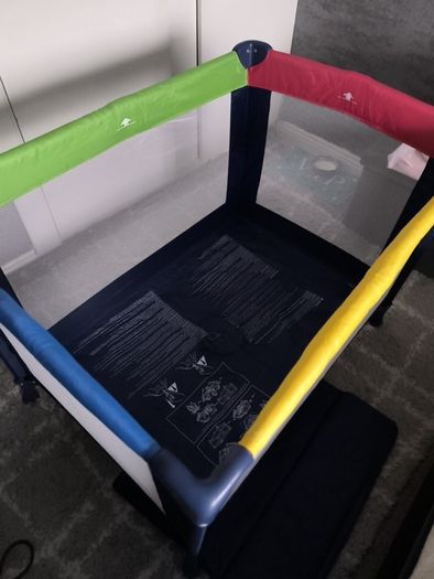 travel cot