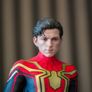 Hot Toys Spider-Man - Integrated Suit - MMS623 - 1/6 Scale Image 5