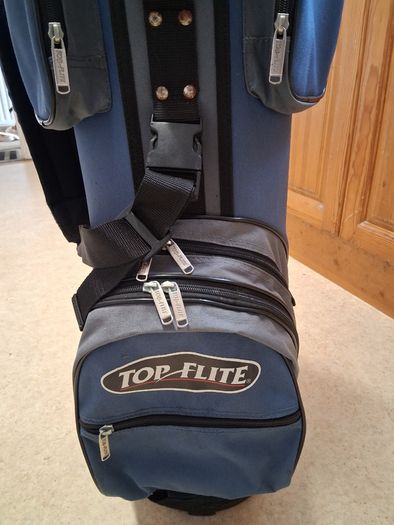 Mens golf clubs .