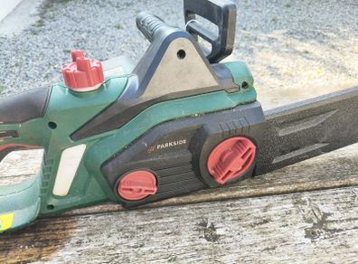 chainsaw