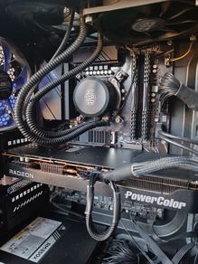 Gigabyte Z590+i7 10700+16 GB RAM+MasterLiquid120