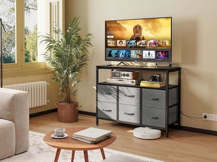 Chest of Drawers Bedroom with 6 Drawers, Fabric Storage Drawers with 2 USB and 2 Sockets