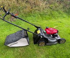 Honda HRX537 HYEA 53cm Petrol Lawnmower Hydrostatic