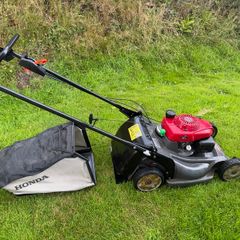 Honda HRX537 HYEA 53cm Petrol Lawnmower Hydrostatic