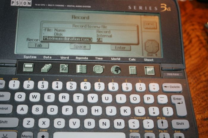 PSION series 3a working mini micro computer 1993 RARE vintage computer