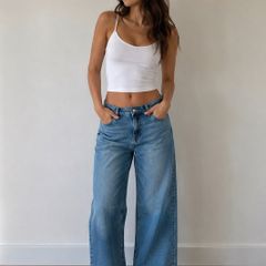 NEW light blue high-rise wide leg jeans: Size 14