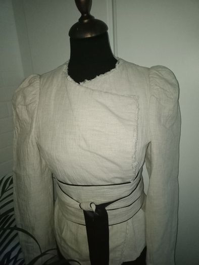 Zara  linen jacket with wide belt size L 10 -12