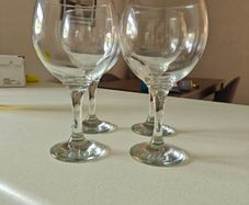 Gin Glass x 4