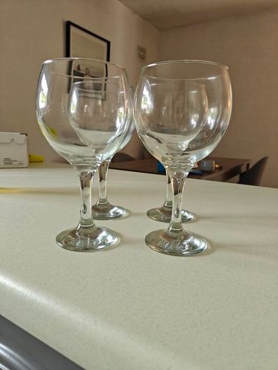 Gin Glass x 4