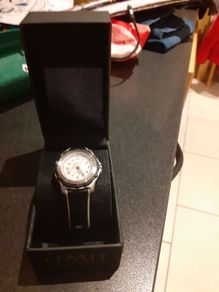 girls watch