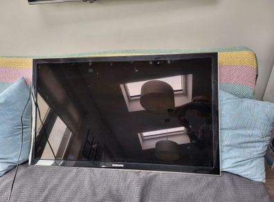 Samsung 40 inch TV
