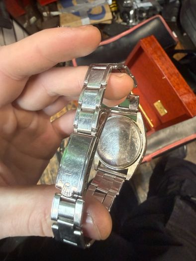 Rolex oyster 6085?