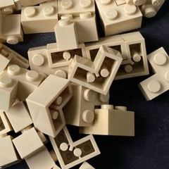 lego 2x2 tan corner brick x 40pcs