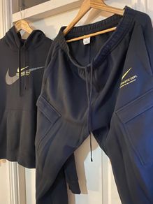 Nike Mens Tracksuit