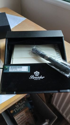 Luxury pen set
