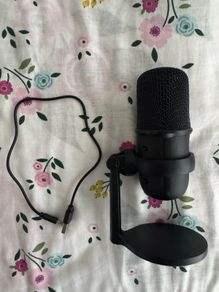 Hyper x solocast usb microphone