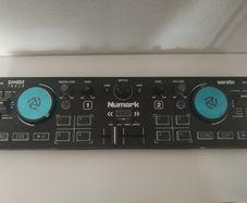 Numark DJ2GO Portable DJ Controller