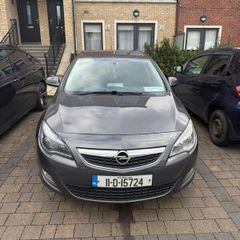 Opel Astra 2011