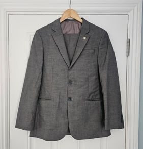 Men's suit