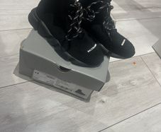 Balenciaga runners