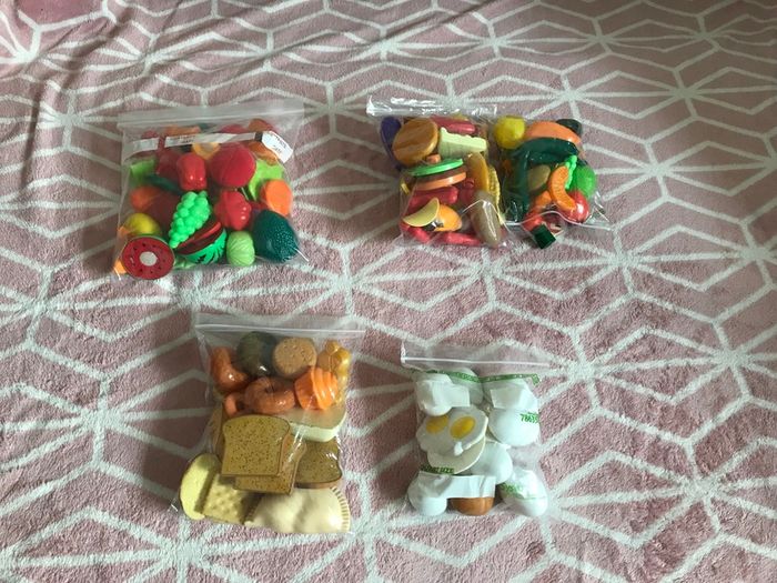 Kids food toys