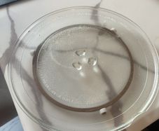 Microwave plate
