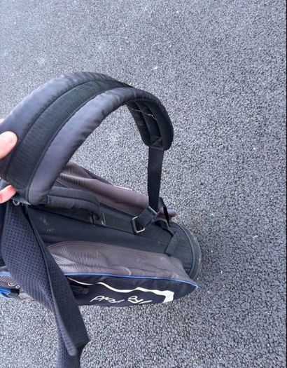 golf bag with trolly