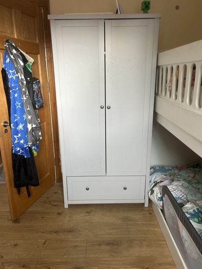 wardrobe