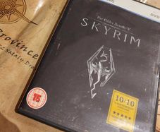 The Elder Scrolls V: Skyrim (PC DVD) with Map