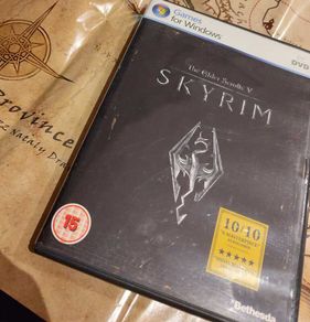 The Elder Scrolls V: Skyrim (PC DVD) with Map