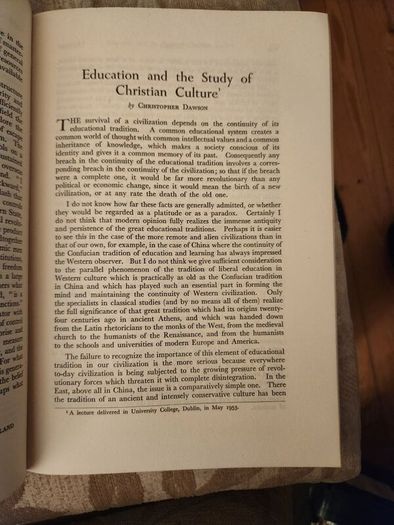 Studies. An Irish Quarterly Review Autumn 1953. Published By Talbot Press.  Paperback In Good Condition.